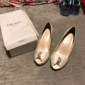 Never worn David’s bridal heels